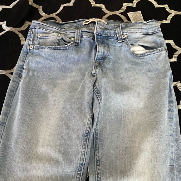 Women’s Super Skinny Levi’s - Picture 6 of 7